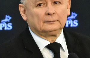 2010 rok, Jarosław Kaczyński ostrzega przez FR a Sikorski pęka ze śmiechu.