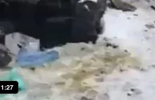 Rosyjscy obrońcy pokoju porzucają swój sprzęt z pełnym uzbrojeniem