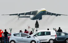 Rosjanie zniszczyli ukraiński samolot Antonow AN225 "Mrija"