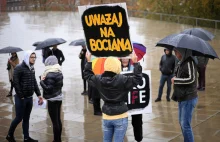 Edukacja seksualna w polskich szkołach. "Nauczyciele często sami są...