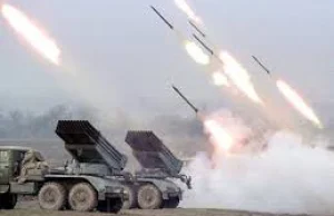 Kacapy pertraktują i ostrzeliwują rakietami centrum Charkowa.