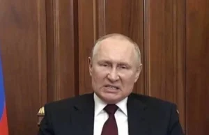 Putin boi się już nawet własnego otoczenia? Dziwne sceny z narady