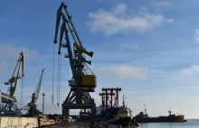 Rosjanie zniszczyli port w Berdiańsku na morzu Azowskim