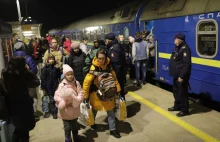 W Warszawie brakuje już miejsc dla uchodźców. Wojewoda zabrał głos