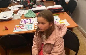 Rosja zatrzymała matki z dziećmi za symbole antywojenne