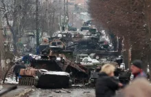 Kolumna wojsk rosyjskich zniszczona w Bucha (nieopodal Kijowa)