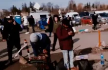 Antycovidowcy przerzucili się na fake newsy o uchodźcach z Ukrainy