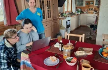 Francja: "Ukraińscy uchodźcy w Polsce znajdują rodzinę zastępczą"