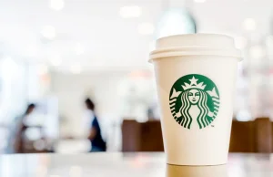 Starbucks, Coca-Cola i PepsiCo zawieszają działalność w Rosji