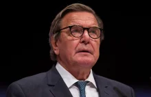 Gerhard Schröder in Moscow to meet Putin in Ukraine peace bid