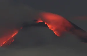 Indonezja. Wybuchł Merapi, jeden z najbardziej aktywnych wulkanów