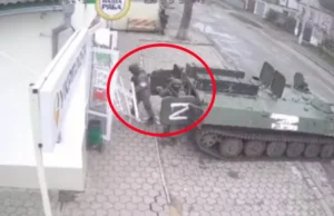 Wygłodniali Rosjanie przyjechali czołgiem okraść sklep