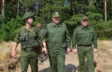 Ukraina. Rosyjskie FSB przebiera białoruskich żołnierzy w rosyjskie mundury