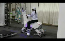 Koncern Kawasaki zaprezentował robota-kozę, na której można jeździć.