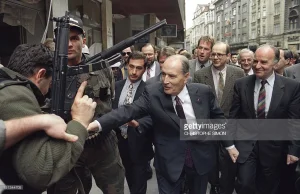 30 lat temu: Wizyta prezydenta Mitterranda w oblężonym Sarajewie