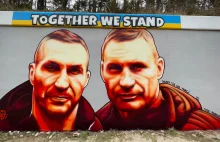 W Gdańsku powstał mural z braćmi Kliczko! Tuż obok Putina, Stalina i Hitlera