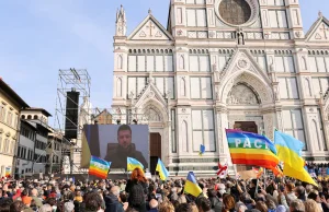 Włochy gotowe do odbudowy teatru w Mariupolu