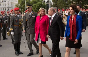 Szczyt żenady. Była szefowa MSZ Austrii nie chce oddać prezentu od Putina