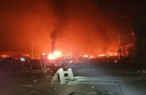 Rosjanie zbombardowali Kijów. Na centrum handlowe spadła rakieta balistyczna