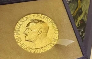 Dmitrij Muratow przekazuje Medal Nobla na aukcje charytartywną!