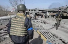 Ukraina: Mer Irpienia: siły rosyjskie używały zakazanej amunicji fosforowej