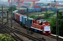 Uderzenie w plecy: Chiny rezygnują z tranzytu towarów przez Rosję