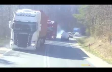 Czołowe zderzenia ciężarówek koło Miechucina