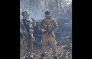 Amerykańscy weterani odbijają ukraińską wioskę