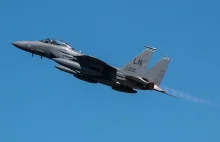 Niebo nad Podkarpaciem skrupulatnie patrolowane przez F15 (zdjęcia)
