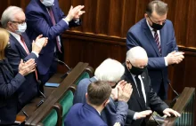 Kult Kaczyńskiego. Czyli jak farsa z misją NATO pokazała, że w PiS prezes...