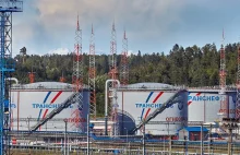 Rosja krztusi się ropą - gigant paliwowy nie ma gdzie jej trzymać
