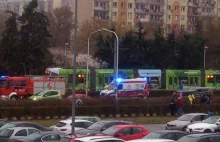 Śmiertelny wypadek. Rowerzysta wpadł pod tramwaj.