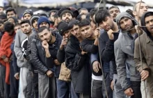 Łukaszenka znów importuje migrantów. Tym razem z Jemenu i Kuby