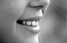 Trzecie zęby zamiast implantów! Przełomowe odkrycie polskich naukowców