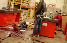 Kobieta we krwi przy kasie – Krwawa demonstracja w sklepie Mere