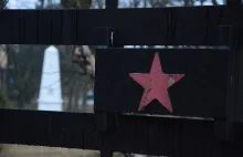 Z cmentarza żołnierzy Armii Czerwonej w Chojnicach znikną czerwone gwiazdy