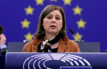 Największe frakcje w PE wzywają, aby KE nie odpuszczała Polsce ws....