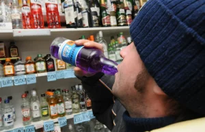 Śląsk: 13 zgonów po wypiciu zatrutego alkoholu