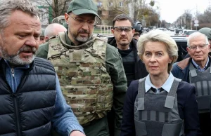 "Ujrzeliśmy okrutną twarz armii Putina". Ursula von der Leyen w Buczy