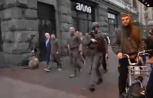 Wołodymyr Zełenski i Boris Johnson wyszli na ulicę Kijowa