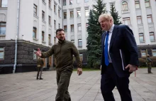 Boris Johnson w Kijowie. Wideo hitem w sieci.
