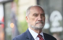 Macierewicz znowu o Smoleńsku: były dwa wybuchy