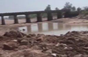 Indie: Złodzieje ukradli 500-tonowy, żelazny most