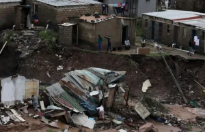 Powodzie w RPA. Zalane elektrownie i port, zginęło co najmniej 45 osób