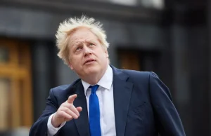 Boris Johnson będzie odsyłać migrantów do Rwandy. Chodzi głównie o mężczyzn