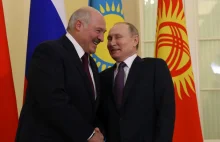 Łukaszenka i Putin na skraju przepaści. Ich los rozstrzygnie się w Ukrainie