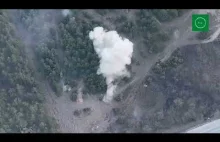 Ukraiński dron namierza rosyjskie jednostki, które są następnie grillowane
