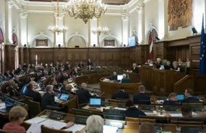 Łotwa będzie pozbawiać obywatelstwa osoby popierające inwazję rosji na Ukrainę