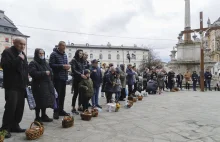 Bestialstwo Rosjan. Przygotowują makabryczne "pisanki"