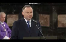 Prezydent Andrzej Duda wita samego siebie